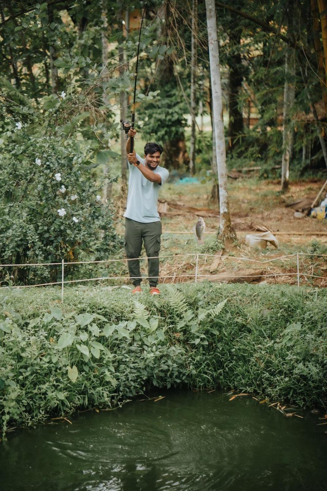Thenmala Ecoresort Punalur エクステリア 写真